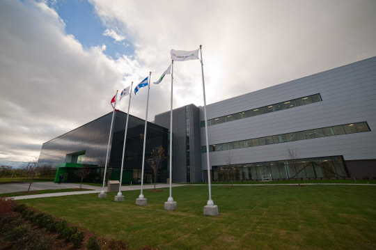 캐나다 퀘벡주에 위치한 GC녹십자 캐나다법인의 혈액제제 공장.  GC녹십자 제공